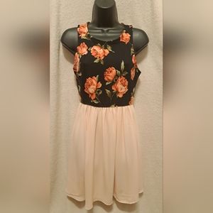 Juniors Olive Tree Pink Floral Knee Length Dress